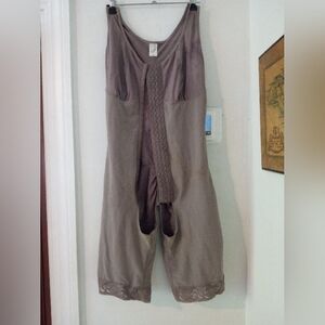 A slimmer suit for underclothing